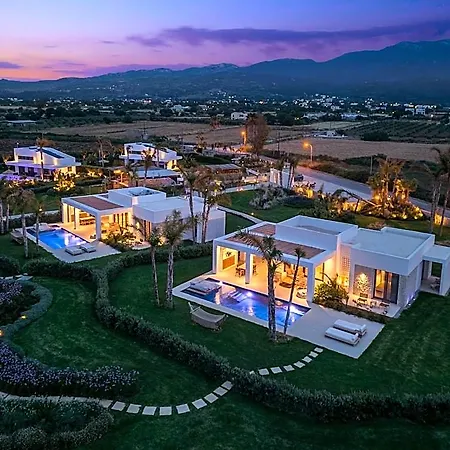 Taf & Tesla Y Hotel